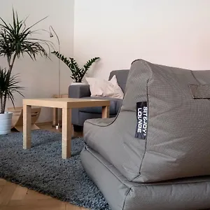 apartman-bubenec.praguehotelsweb.com/